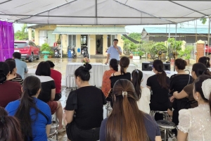 Quảng Ninh: Tuyên truyền ứng dụng thương mại điện tử cho tiểu thương chợ Đầm Hà