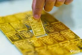 Giá vàng hôm nay 3/7: SJC vượt 151 triệu đồng/lượng