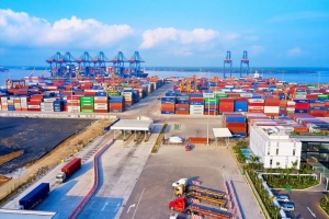 Thương mại Việt Nam - Trung Quốc tăng tốc, kim ngạch gần chạm mốc 123 tỷ USD