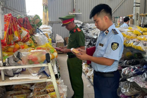 Tuyên Quang: Tăng cường kiểm tra, ký cam kết chống buôn lậu và hàng giả tại xã Giáp Trung