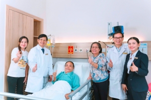 Vinmec Central Park phẫu thuật nội soi cắt gan thành công cho bệnh nhân Campuchia mắc ung thư