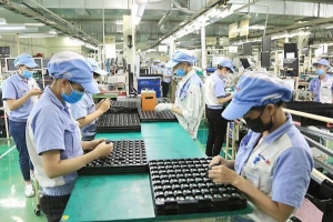 Sản xuất công nghiệp khởi sắc, nhiều ngành chủ lực tăng trưởng hai con số