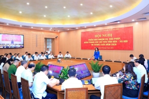 Hà Nội ưu tiên củng cố y tế cơ sở, nâng chất lượng bữa ăn bán trú