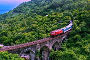 Dự kiến khai thác tàu du lịch Huế - Phong Nha từ 1/9, mở rộng liên kết du lịch di sản miền Trung
