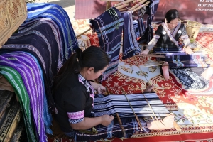 Lâm Đồng: Giữ hồn thổ cẩm K’Ho giữa nhịp sống hiện đại