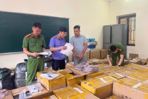 Sơn La: Khởi tố đối tượng sản xuất, tiêu thụ gần 16.000 sản phẩm thời trang giả hiệu Owen