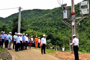 Lai Châu hoàn thành mục tiêu 100% thôn, bản được sử dụng điện lưới quốc gia