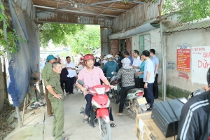 Hưng Yên: Người dân đồng thuận tháo dỡ điểm thu phí cầu Đún