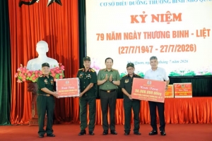 Bộ Công an, Bộ Nội vụ thăm, tặng quà Cơ sở Điều dưỡng thương binh Nho Quan