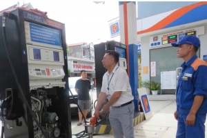 Cao Bằng: Kiểm tra về tiêu chuẩn đo lường, chất lượng tại các cửa hàng xăng dầu