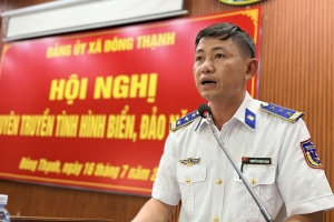 Tăng cường tuyên truyền biển, đảo và pháp luật cho cán bộ, đảng viên
