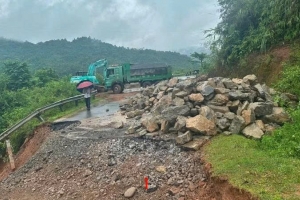 Bộ Văn hóa, Thể thao và Du lịch yêu cầu siết chặt an toàn du lịch trong mùa mưa bão