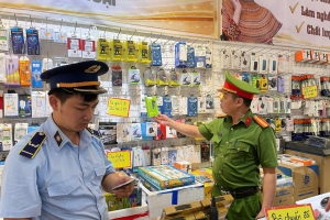 Lạng Sơn: Đội Quản lý thị trường số 4 tăng cường phối hợp chống hàng giả, hàng nhái