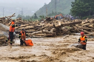 Nghĩa đồng bào giữa tâm lũ Mường Than
