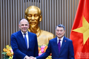 Việt Nam sẵn sàng tạo điều kiện thuận lợi để doanh nghiệp Hy Lạp sang tìm hiểu thị trường và đầu tư lâu dài