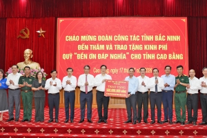 Tỉnh Bắc Ninh trao tặng 500 triệu đồng ủng hộ Quỹ "Đền ơn đáp nghĩa" tỉnh Cao Bằng