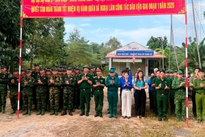 Đồn Biên phòng Sông Trăng phối hợp tổ chức Lễ ra quân hành quân dã ngoại làm công tác dân vận