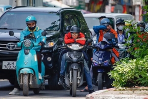 Hà Nội dự kiến hỗ trợ tối đa 20 triệu đồng cho hộ nghèo chuyển sang phương tiện giao thông xanh