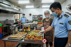Siết quản lý để chặn nguy cơ mất an toàn thực phẩm tại các cơ sở ăn uống