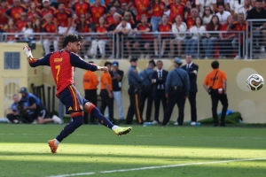 Ferran Torres đưa Tây Ban Nha lên đỉnh thế giới, khép lại giấc mơ World Cup của Messi