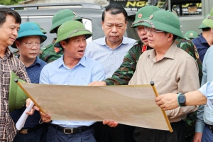Đoàn công tác Chính phủ kiểm tra công tác khắc phục hậu quả mưa lũ tại Mường Than