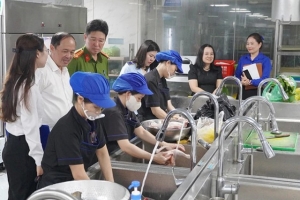 Quảng Trị siết chặt quản lý an toàn thực phẩm từ sản xuất đến tiêu dùng