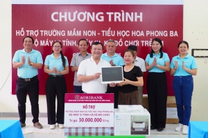 Hành trình về “Địa chỉ đỏ” - Gìn giữ truyền thống, lan tỏa nghĩa tình Agribank