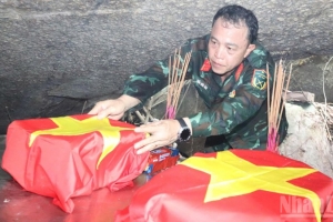 Đà Nẵng tìm thấy 8 hài cốt liệt sĩ tại Hang Đá Sập