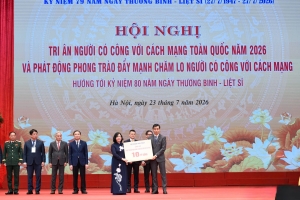 Tập đoàn Hòa Phát trao tặng 10 tỷ đồng cho Quỹ đền ơn đáp nghĩa Trung ương
