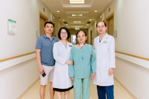 21 ngày nghẹt thở cứu người phụ nữ mắc uốn ván nguy kịch của ê-kíp Vinmec Hạ Long