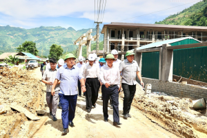 Phó Thủ tướng Lê Tiến Châu kiểm tra tiến độ xây trường phổ thông nội trú liên cấp tại Tuyên Quang