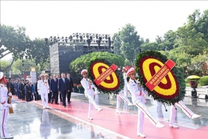 Lãnh đạo Đảng, Nhà nước tưởng niệm các Anh hùng liệt sĩ và viếng Chủ tịch Hồ Chí Minh