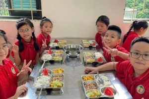 Hà Nội siết quy trình bữa ăn bán trú, đưa phụ huynh vào tổ giám sát