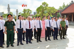 Lãnh đạo thành phố Hải Phòng dâng hương tưởng niệm đồng chí Nguyễn Đức Cảnh