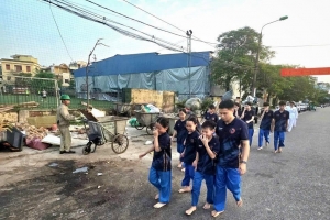 Ninh Bình: Bãi tập kết rác giữa tuyến phố văn minh, nỗi ám ảnh bên cạnh Trung tâm thanh thiếu niên