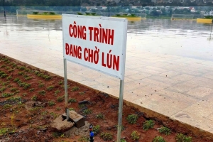 Vụ lún, nứt quảng trường 400 tỷ đồng: Nhà thầu phải bỏ tiền túi sửa chữa