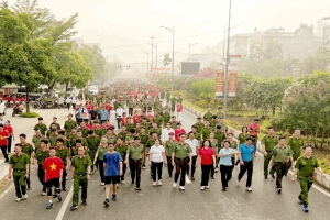 Lào Cai tổ chức chương trình đi bộ “Cùng Việt Nam tiến bước” tại 96 điểm trong hai ngày 29 và 30/8/2026