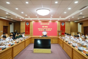 Cảnh sát biển Việt Nam chung sức ươm mầm tình yêu biển, đảo trong thế hệ trẻ