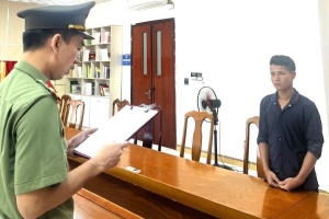 Hà Tĩnh: Khởi tố đối tượng tàng trữ trái phép vũ khí quân dụng