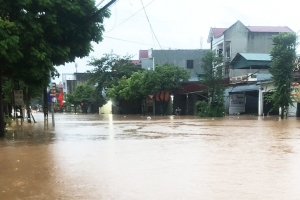 Bắc Ninh: Mưa lớn làm nhiều tuyến đường ngập sâu, giao thông tạm thời chia cắt