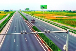 Phạt nghiêm lỗi không giữ khoảng cách an toàn trên cao tốc Pháp Vân - Nghi Sơn từ ngày 27/8
