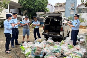 Lạng Sơn: Phát hiện 200 túi thực phẩm nhập khẩu không rõ nguồn gốc