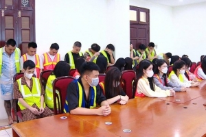 Triệt phá đường dây mua bán tinh dầu chứa chất ma túy Etomidate 'núp bóng' đầu Pod