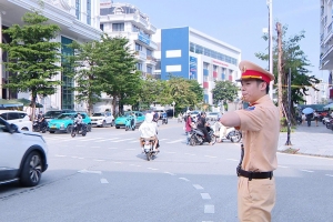 Công an thành phố Quảng Ninh đảm bảo an ninh cho chương trình nghệ thuật mừng thành phố Quảng Ninh