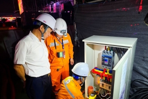 Đảm bảo nguồn điện phục vụ chuỗi sự kiện chào mừng Quảng Ninh trở thành thành phố trực thuộc Trung ương