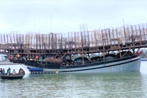 Đà Nẵng đã cứu được 32 trong số 50 người trên tàu câu mực mất liên lạc trên biển