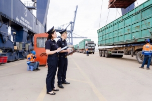 Hải quan cửa khẩu cảng Hòn Gai: Bắt giữ 13 vụ buôn lậu, vận chuyển trái phép hàng hóa