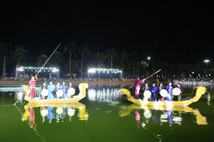 Âm vang Dân ca Quan họ Bắc Ninh trên thuyền với chủ đề “Lời ca dâng Bác”