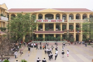 Bộ Giáo dục và Đào tạo yêu cầu giảm hồ sơ, hội họp không cần thiết trong trường học