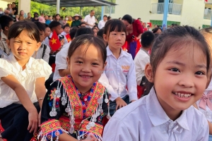 Rộn ràng không khí khai giảng năm học mới tại Thanh Hóa